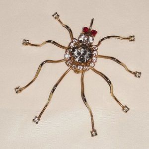 Gold Tone Brooch